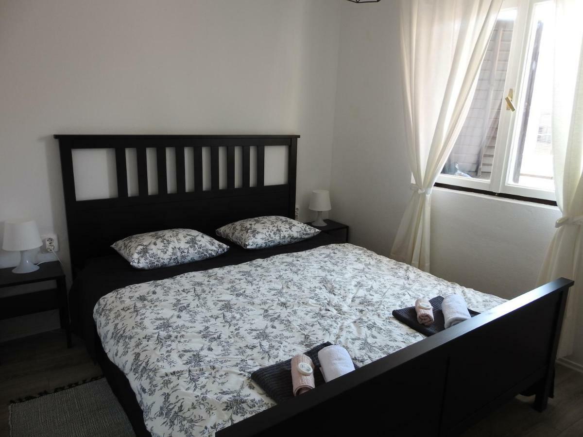 Apartment Antonela Слатине Екстериор снимка