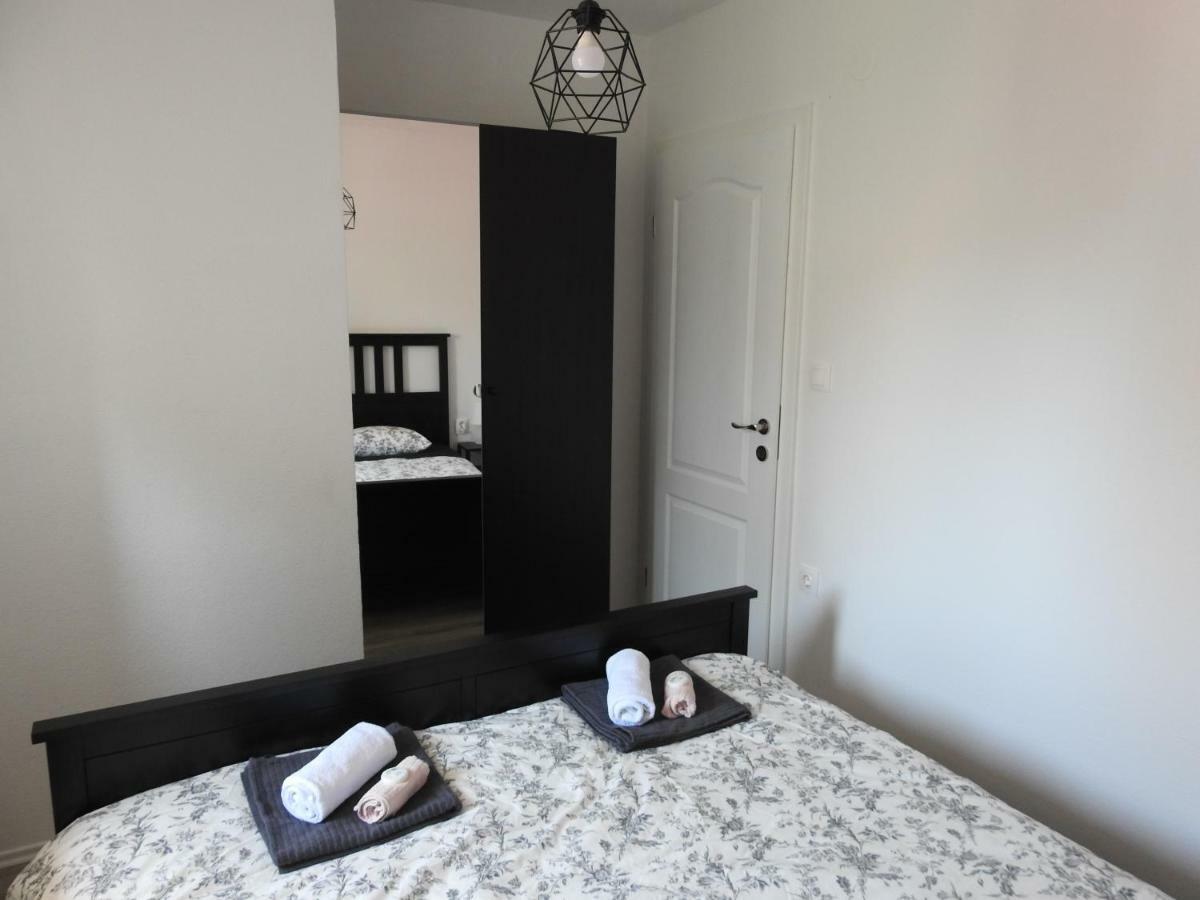 Apartment Antonela Слатине Екстериор снимка